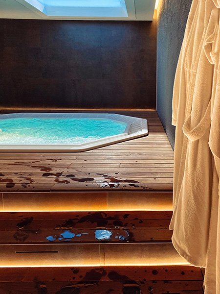 Janitorial Company Salons and Spas Janitorial solutions for salons and spas in Calgary from Time To Shine cleaning company