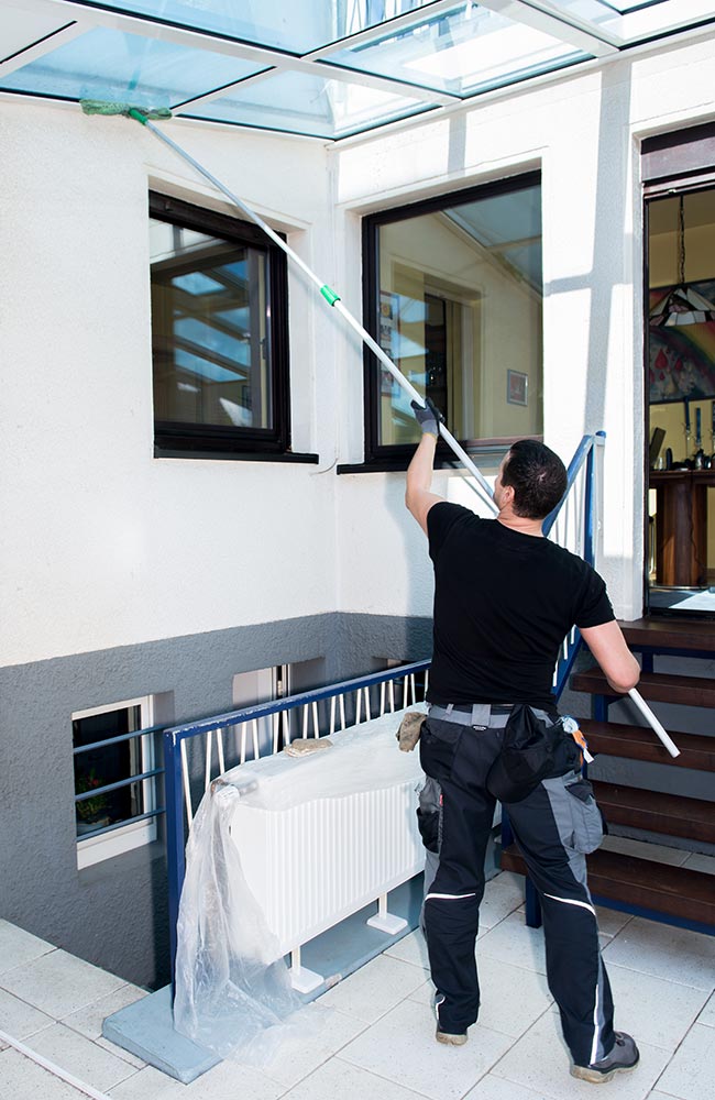 Streak free window cleaning services for Calgary companies and buildings.